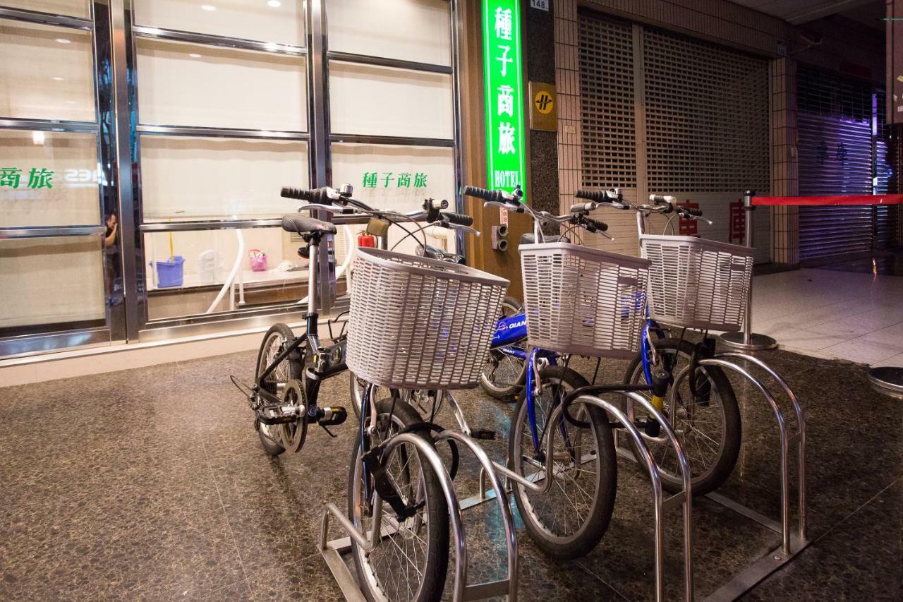 種子商旅 Hotell Kaohsiung Exteriör bild