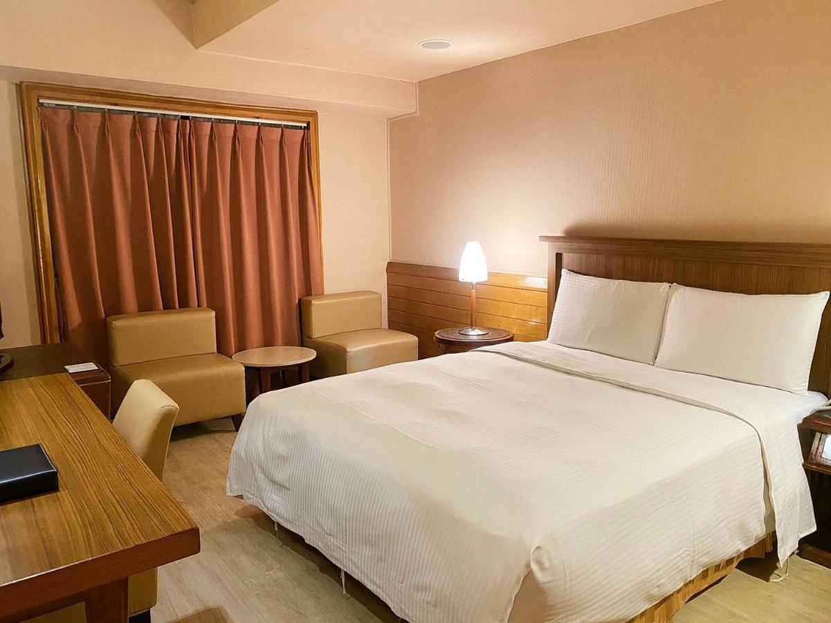 種子商旅 Hotell Kaohsiung Exteriör bild